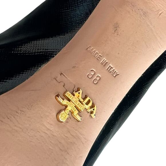 Prada Women’s Vintage Round Toe Platform Black Leather Pumps High Heels Size 38 - Picture 9 of 10